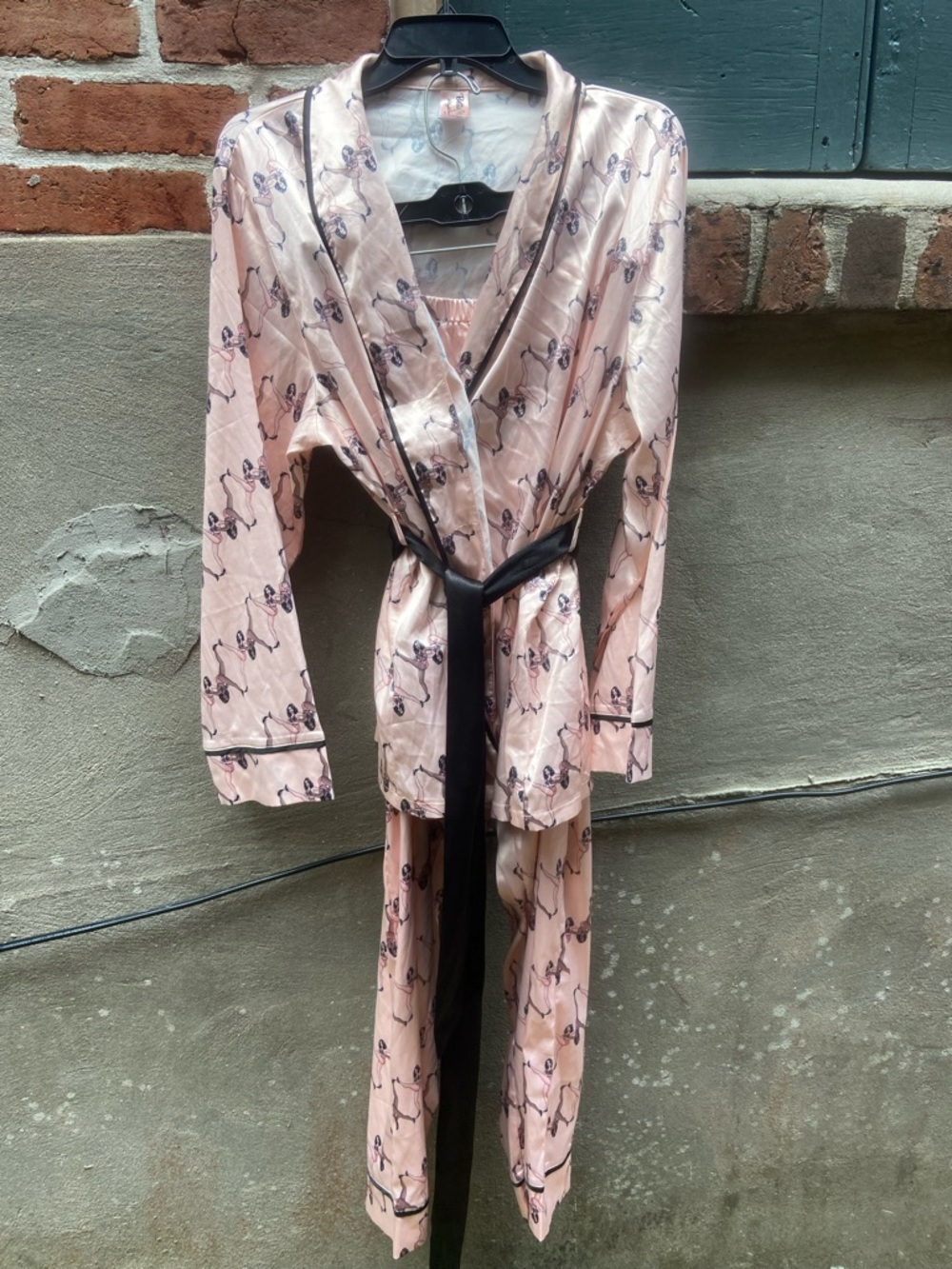 Bettie Page Pink Sleepwear Top with Navy Pinup Print 14 2 piece pajama set